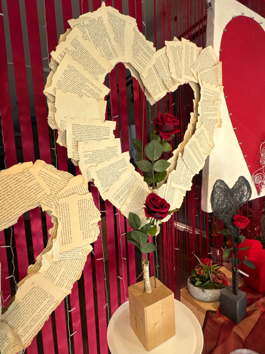 3 Red Roses in Rimini
