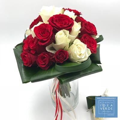 Bouquet Mazzo Rose Rosse e Bianche