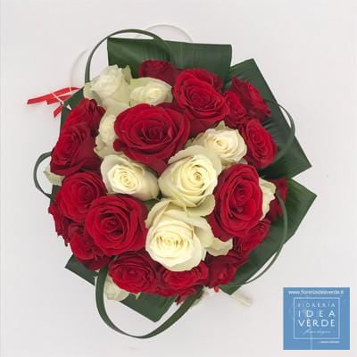 Bouquet Mazzo Rose Rosse e Bianche