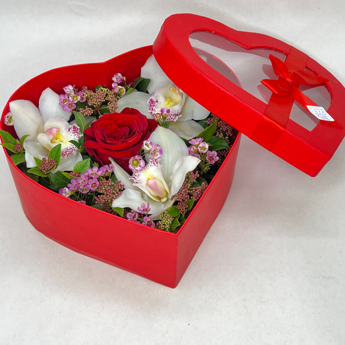 Flower box cuore rosso con fiocco 3 misure